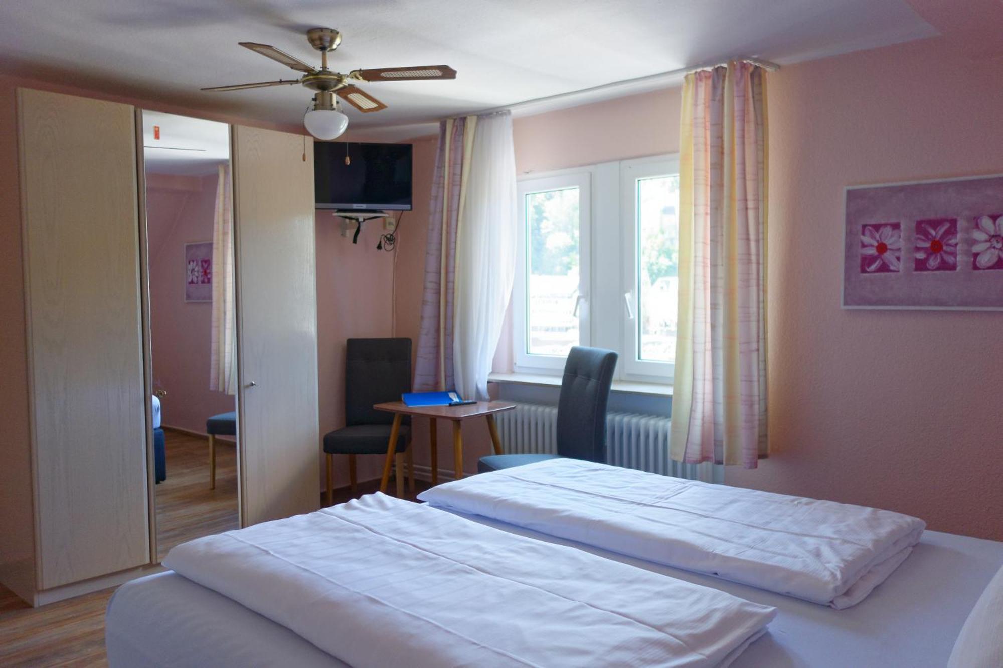 Hotel Haus Sonnschein Cochem Ruang foto