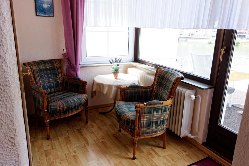 Hotel Haus Sonnschein Cochem Ruang foto