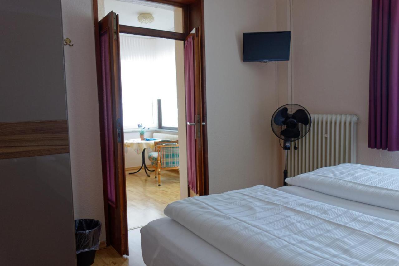 Hotel Haus Sonnschein Cochem Ruang foto